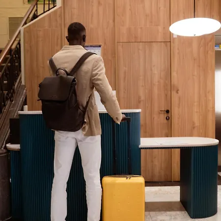 Отель Bypillow Amari Бильбао