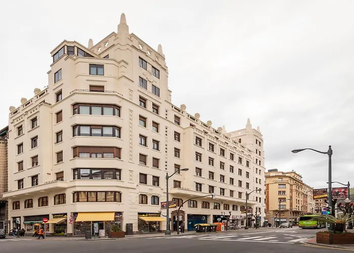 ホテル Bypillow Amari ビルバオ