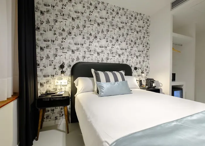 ホテル Bypillow Amari 2*